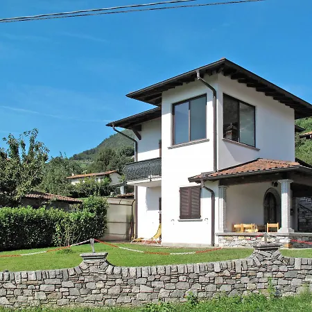 Locazione Turistica Casa Cristina アパート ドマーゾ